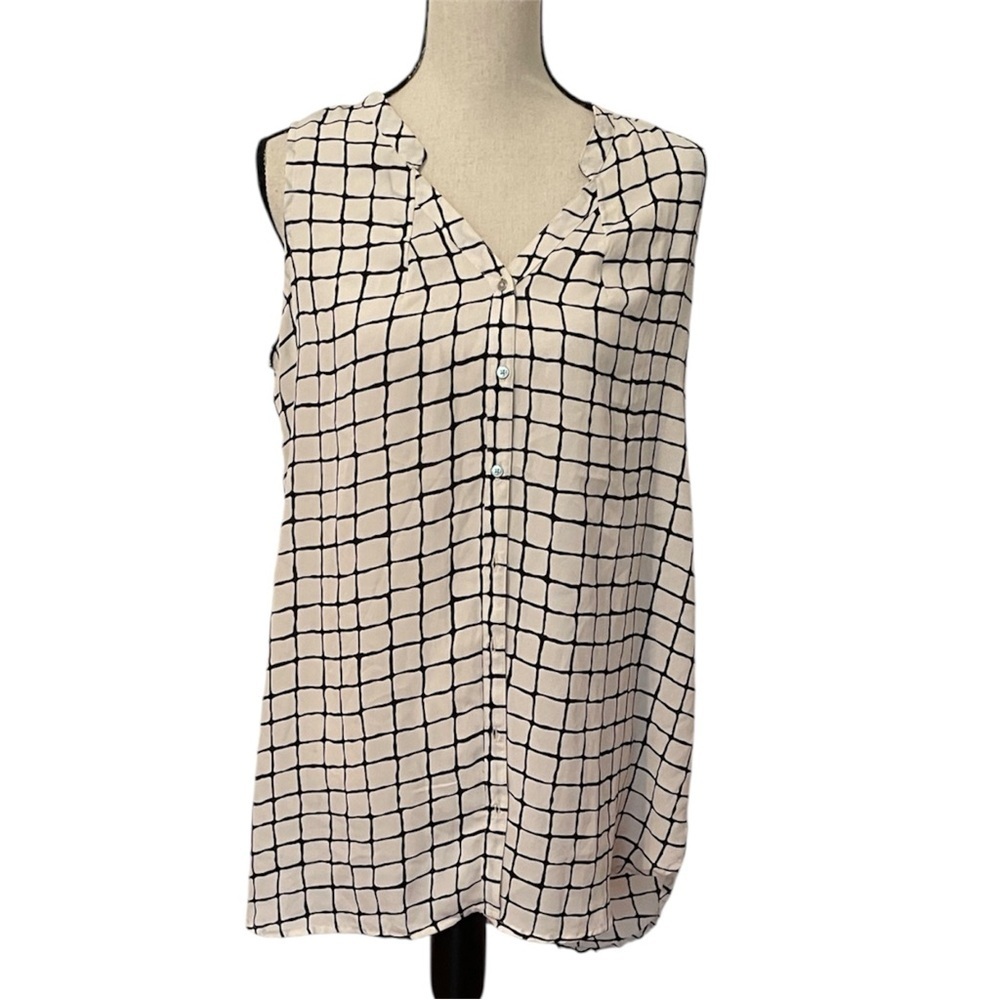 Motherhood Maternity Career Tank Black and Cream Grid Blouse Buttons M NWT